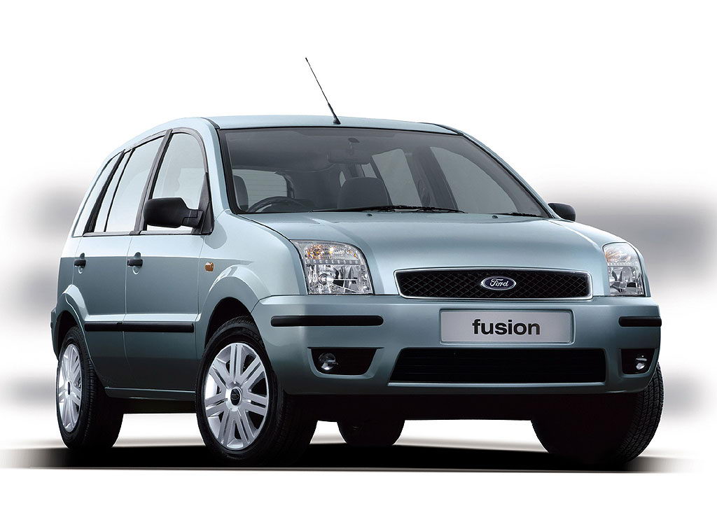 Ford Fusion 2002 001.jpg